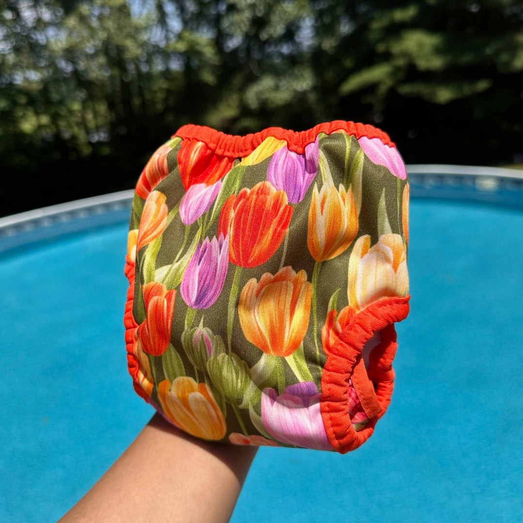 Swim diaper tulip print pool